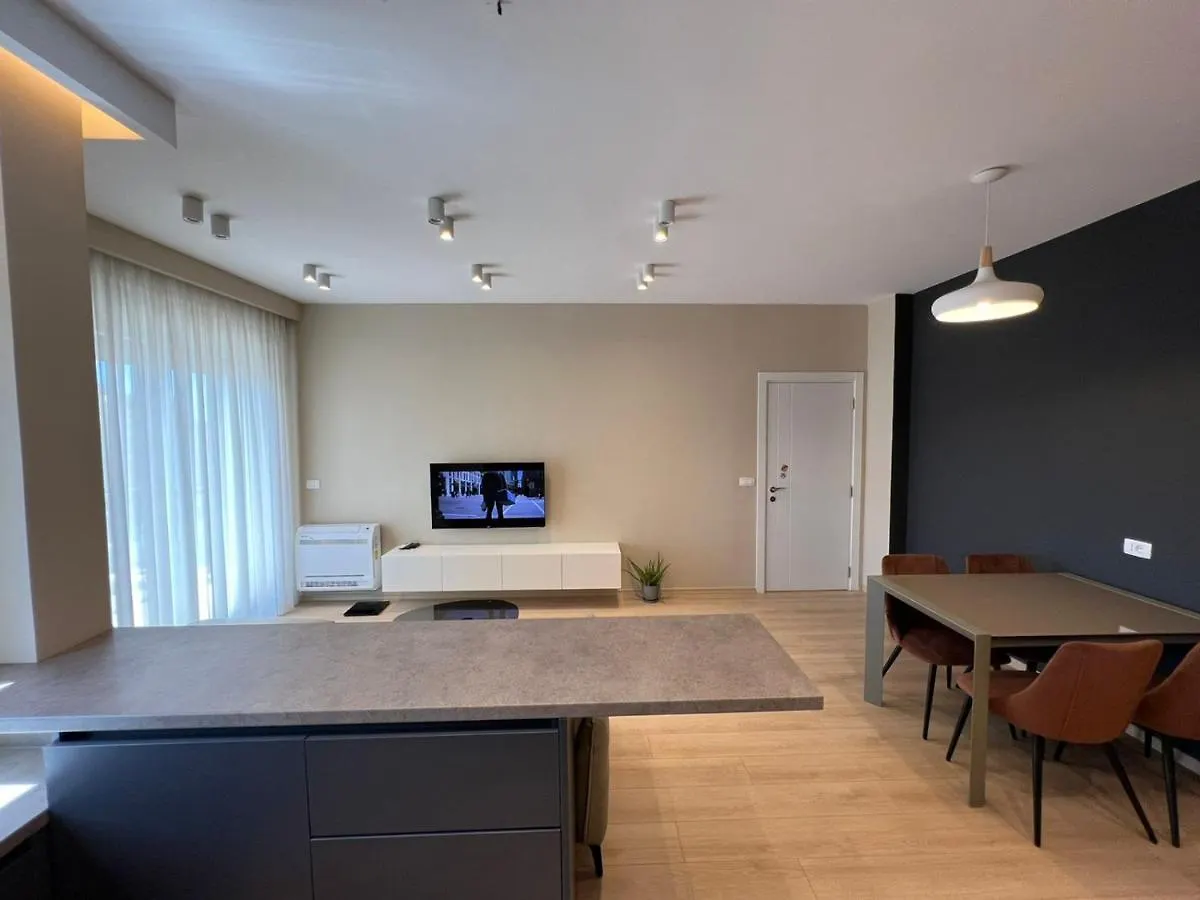 Tirana Mozart Apartment 0*,  Albánia